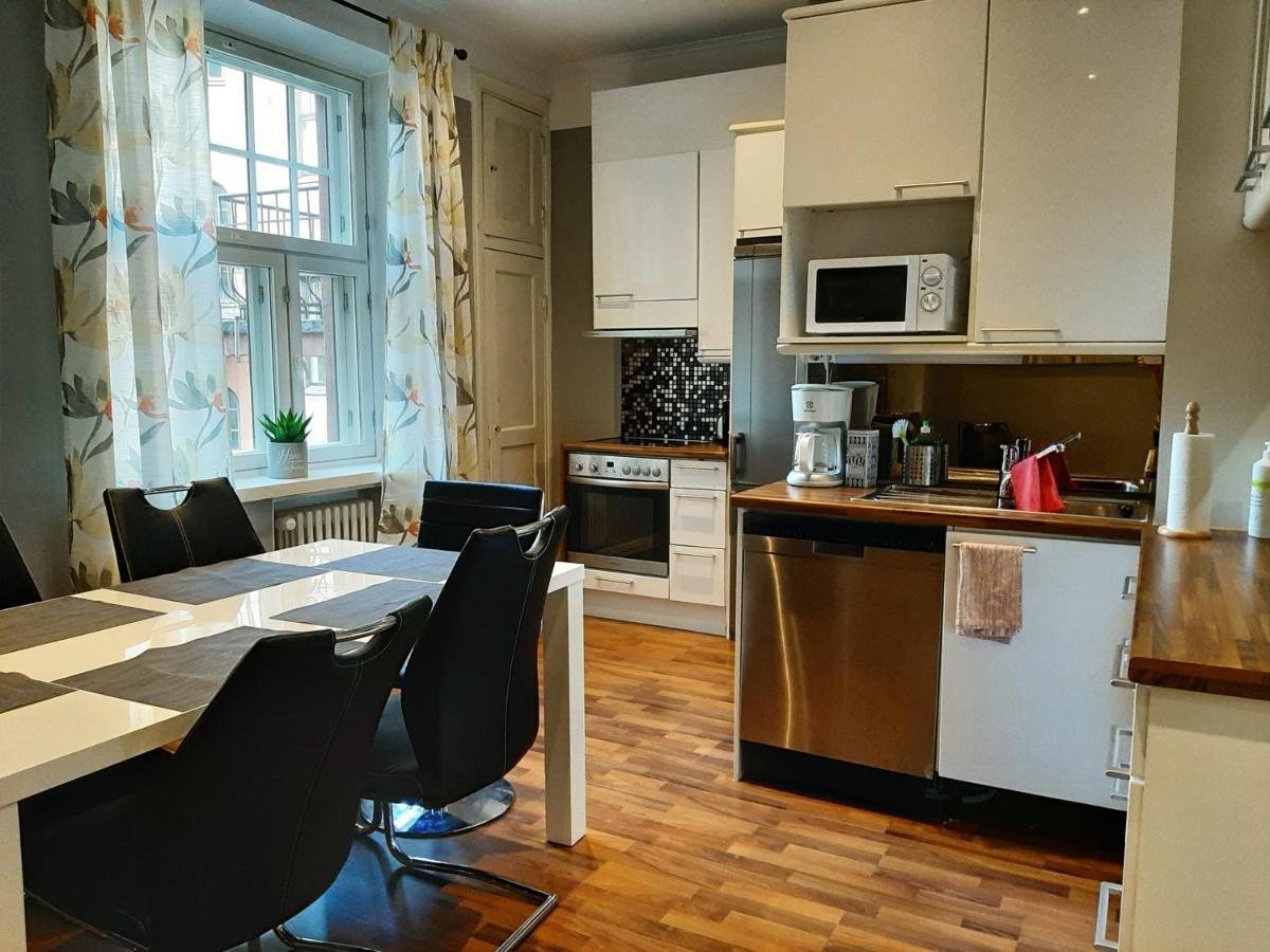 Go Happy Home Vilhonkatu 9. Stylish Home In The Heart Of The City Centrer Helsinki Exterior photo